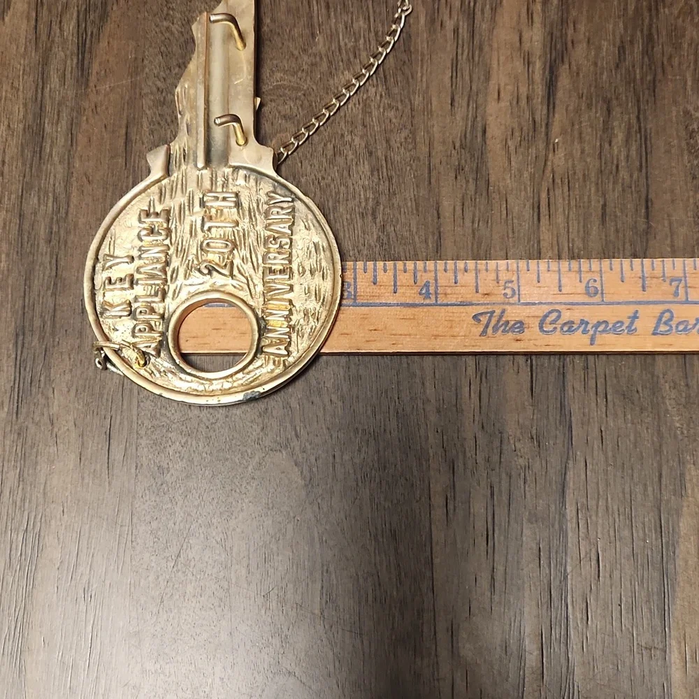 20th Anniversary Key Hook appliance vintage made in Taiwan hanging key holder